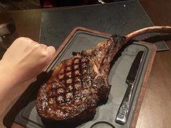 -恰餐厅及酒吧 CHAR Bar & Grill (北京丽都皇冠假日店)