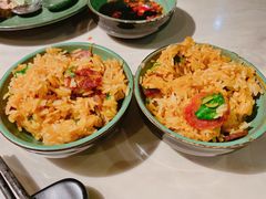 广式腊味煲仔饭-狐狸爱上椰子鸡(滨江星光大道店)