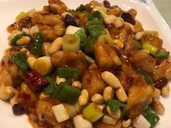 宫保鸡丁-东四民芳餐厅(世茂工三店)
