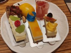 -亚特兰蒂斯-番红花海鲜自助餐厅·鲜活海鲜·小火锅