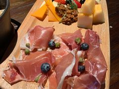 -Brut Eatery Wine Bar & Restaurant (建国东路店)
