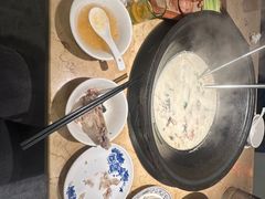 -陈大锅·岳阳鱼馆·地道岳阳菜(美食街店)