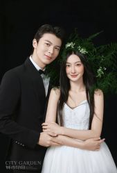 -城市花园婚纱摄影