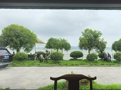 -鹰龙海畔度假酒店(咸祥店)