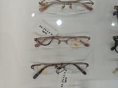 -美式眼镜·授权蔡司.依视路.尼康.豪雅.明月(南翔印象城店)