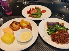 -圣丰索菲特·2 On 988 Café 自助餐厅