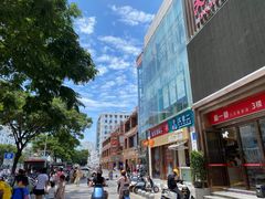 -解放路步行街                