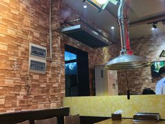 大堂-杀猪天·韩国烤肉(铁路街第一分店)