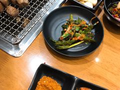 -肉甲韩国木炭烤肉(新壹街1店)