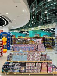 -卡通派潮品玩具折扣仓(青岛新城吾悦广场店)