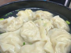 三鲜大馄饨-万寿斋(山阴路店)