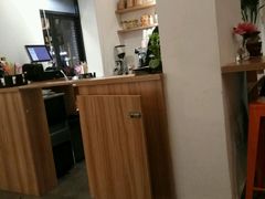 -WOW coffee