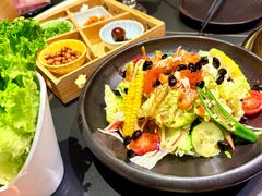 特制海鲜沙拉-松鱼亭·和牛烧肉(协鑫广场店)