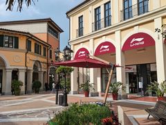 -佛罗伦萨小镇广佛名品奥特莱斯(疏港路店)