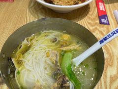 -魔都三兄弟酸辣粉·蘸卤炸串(虹桥万科店)
