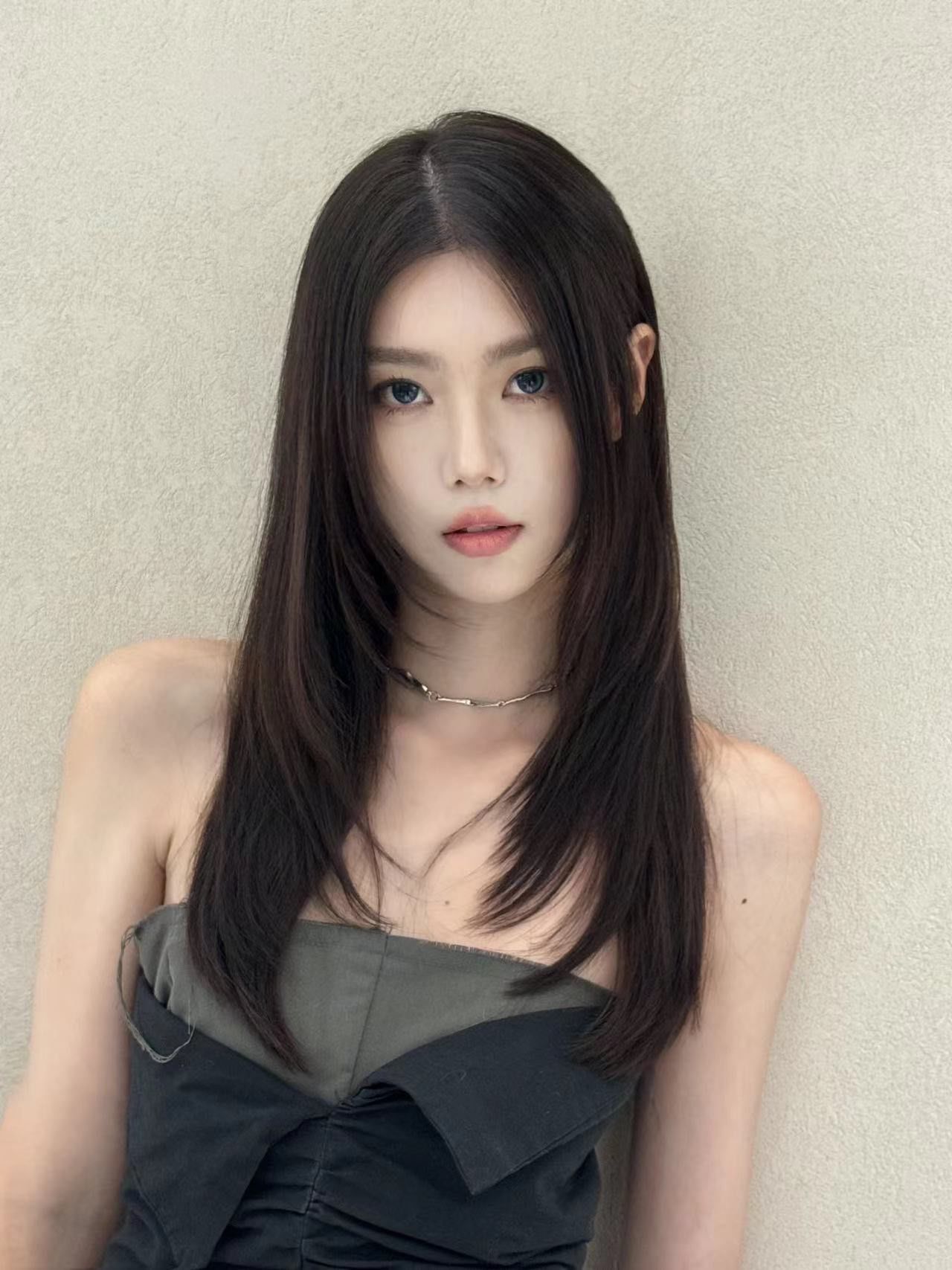 中分直发的简约韵味