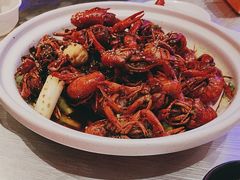 -肥小宝·金牌油焖大虾(襄阳龙虾地标店)