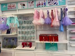 -Isee灰姑娘(龙湖狮山天街店)