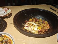 -万里闯关东铁锅炖菜馆(高新旗舰店)