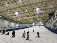 -乔波室内滑雪场