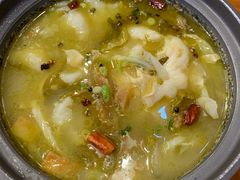 -周鱼小馆石锅酸菜鱼(活力汇店)