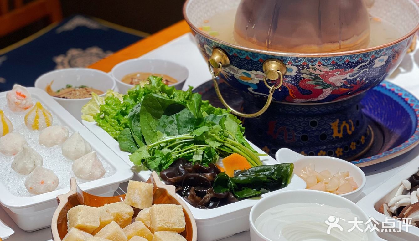 大连探店｜我终于吃到正宗景泰蓝铜火锅啦～