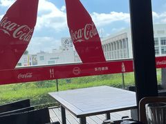 -东方明珠·可口可乐欢乐餐厅