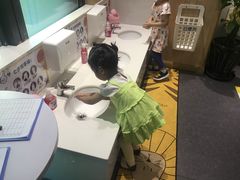 -黄浦乐烁龙鱼宝贝托育园(海潮路校区)