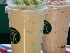 招牌牛油果酸奶奶昔-茉酸奶(城市集市龙之梦店)