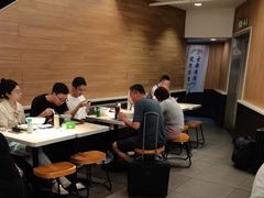 -蒙自源米线大王(东站店)