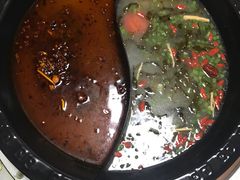 -景明轩•养生酸汤鱼火锅 云贵鲜菌 现舂野果酸汤(王寨小区店)