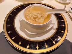 花胶灌汤饺-皇朝会.经典传统粤菜(外滩店)