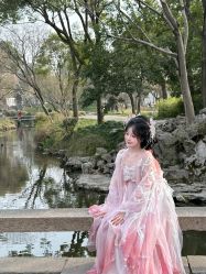 -一揽芳华汉服旗袍体验馆(拙政园店)