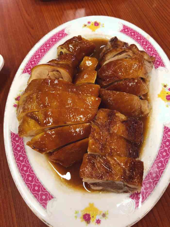 红鲤鱼港式大排档-"很奇特的设定哦这家港式料理竟然在韩国人一.