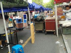 -吴山路夜市