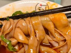 -茅草房·河畔园林火锅