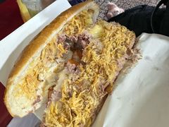 -Bánh Mì Huynh Hoa