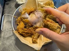 炸鸡一半一半-富乐满韩国正宗炸鸡韩国料理(虹泉路店)