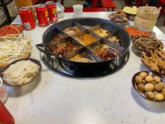 -厂花素芬九宫格火锅(银泰店)