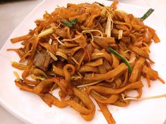 干炒牛河-吉源大排档·鱼生·海鲜(烧烤彩印厂店)