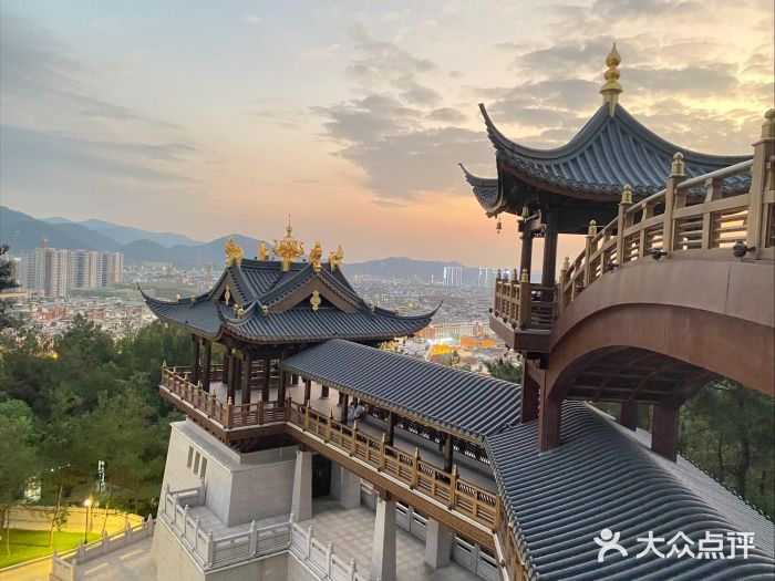 鸡鸣山公园图片