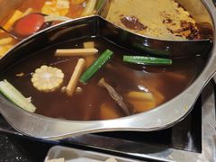 -百年川椒重庆老火锅(光谷店)