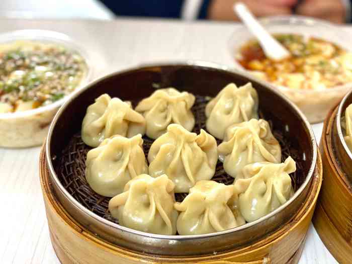 芜湖灌汤包-"在荣成步行街北首向东一百米左右,过了午饭.