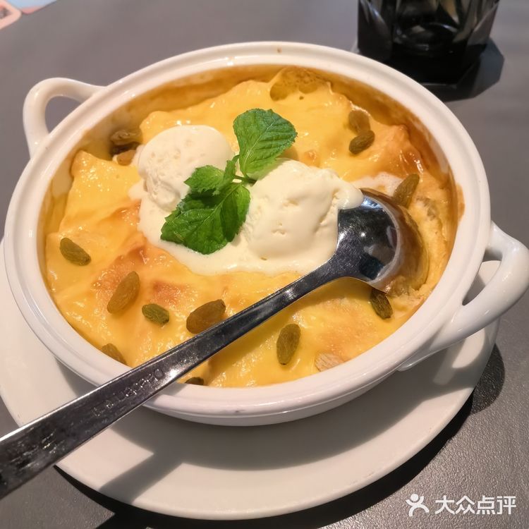 小饭搭子的快乐进餐时光