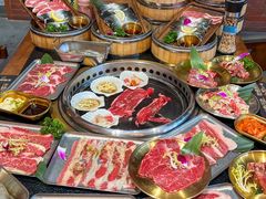 -何发发和牛烧肉·鳗鱼榴莲放题自助(乐峰广场店)
