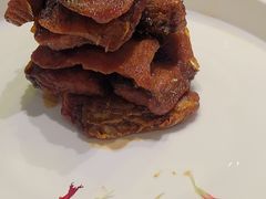 上海熏鱼-老正兴菜馆(福州路店)