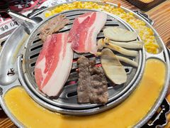 -青瓦炭韩潮烤肉(花园道店)