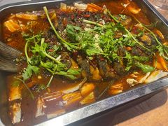 -老街烧烤大排档·地道湖北菜·龙虾馆(汉口火车站店)