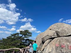 -罗田薄刀峰风景区