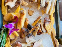 云南运过来菌类拼盘-滇釜火锅·能喝汤的火锅(车公庄店)